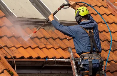 Démoussage et hydrofuge de toiture à Courmelles